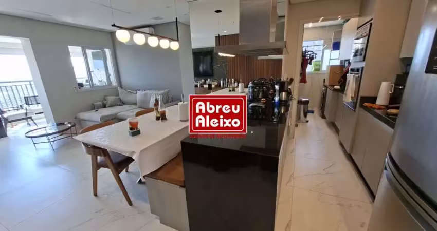 Tatuapé - apartamento com 2 dormitorios (1 suite) , área útil de 81 m² + 2 vagas de garagem - alto padrão de acabamento  - varanda gourmet com churrasqueira e fechamento em vidro - andar alto !