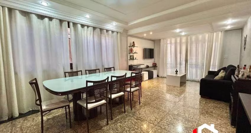 Casa no Ouro Preto, próximo a praça Engenheiro Jorge Mansur  332mts