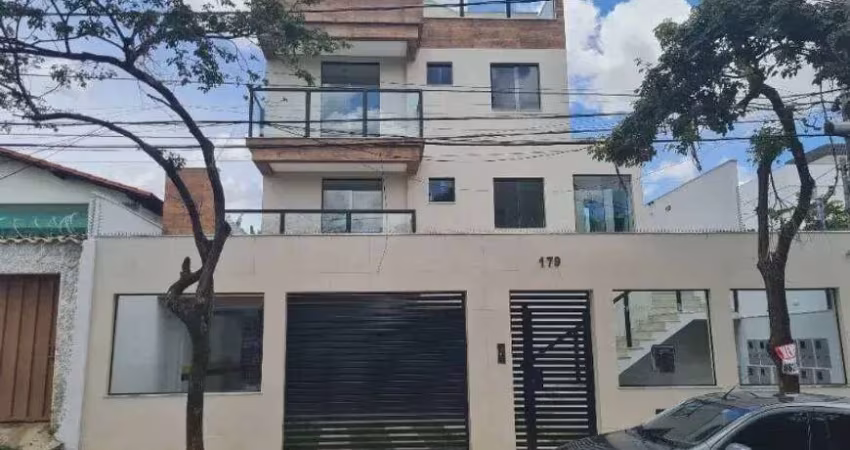 Cobertura de 3 qtos , suíte, 2 vagas ,ótima localização no B. Santa 143Mts