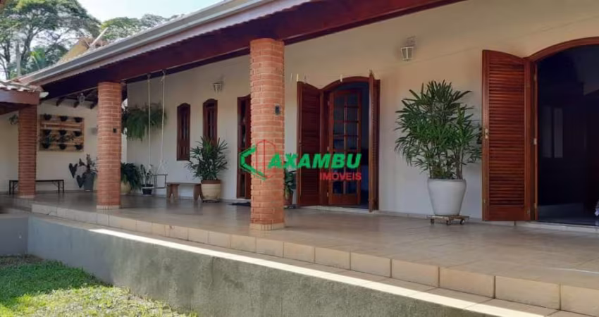 Chácara para venda em Jundiaí-SP: 3 quartos, 1 suíte, 2 salas, 3 banheiros, 8 vagas de garagem - Bairro Mato Dentro, 213m².