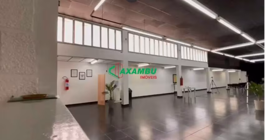 Excelente oportunidade de locação de galpão comercial no centro de jundiaí-sp: 2 banheiros, 3 vagas de garagem, 461m² de área.