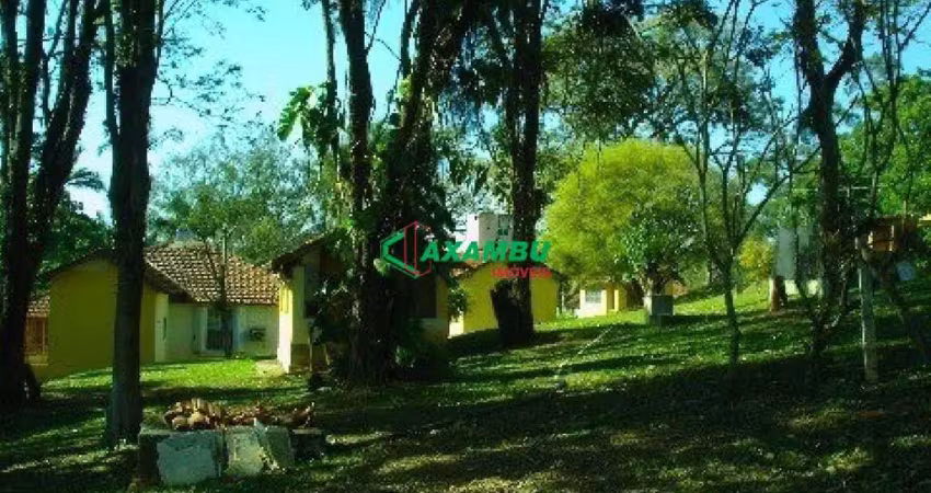 Chácara à venda em jundiaí-sp, bairro dos fernandes: 2 quartos, 1 suíte, 1 sala, 2 banheiros, 2 vagas de garagem, 500m² de área.