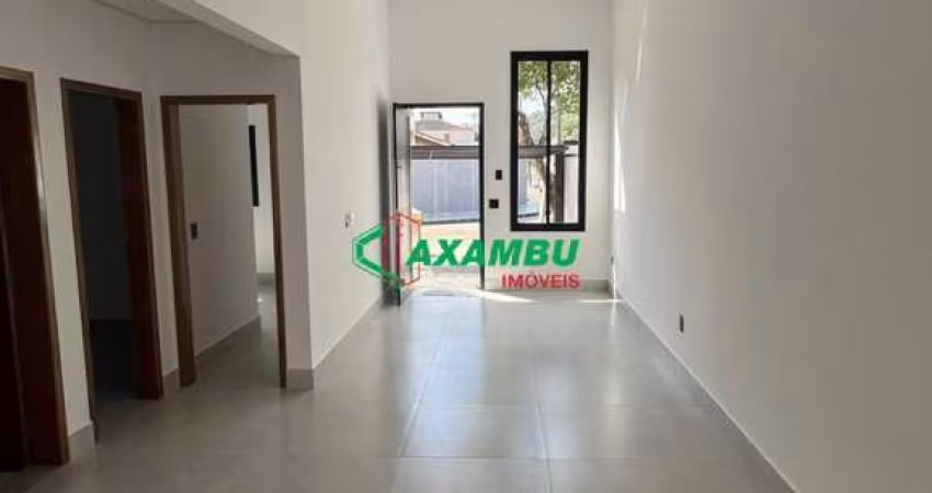 Casa à venda em Jundiaí-SP, no Jardim Marambaia, com 3 quartos e 2 vagas de garagem!