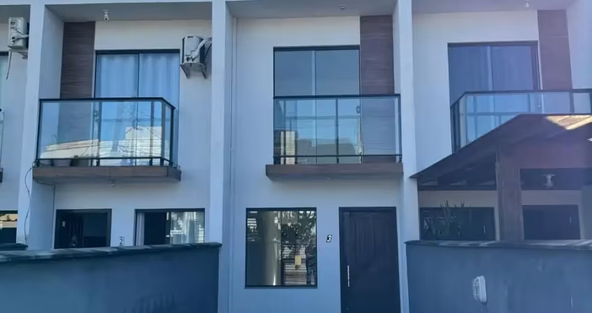 Casa com 2 quartos à venda na Rua Isolde Paulo, 460, Nova Brasília, Joinville