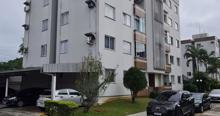 Vende-se Apto com 02 dorm(3º reversivel) Costa e Silva Joinville.