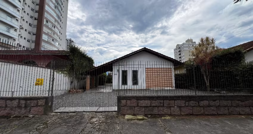Casa Comercial para Locação Joinville.