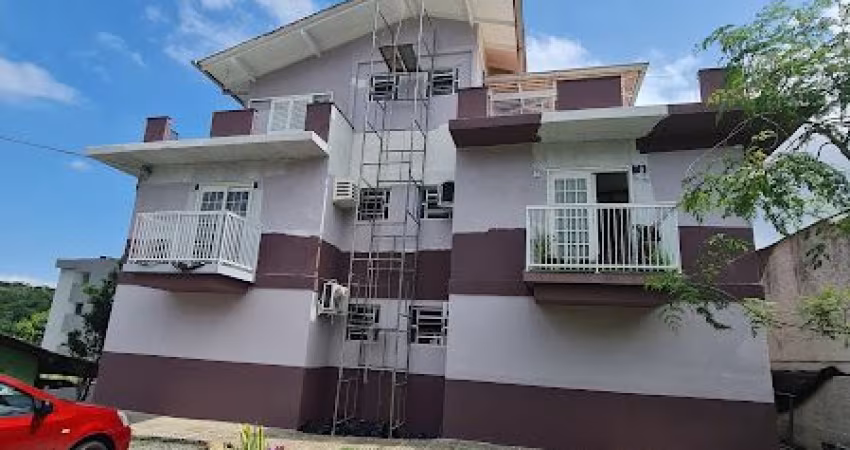 Aluga-se Apartamento com 02 dorm. Glória Joinville