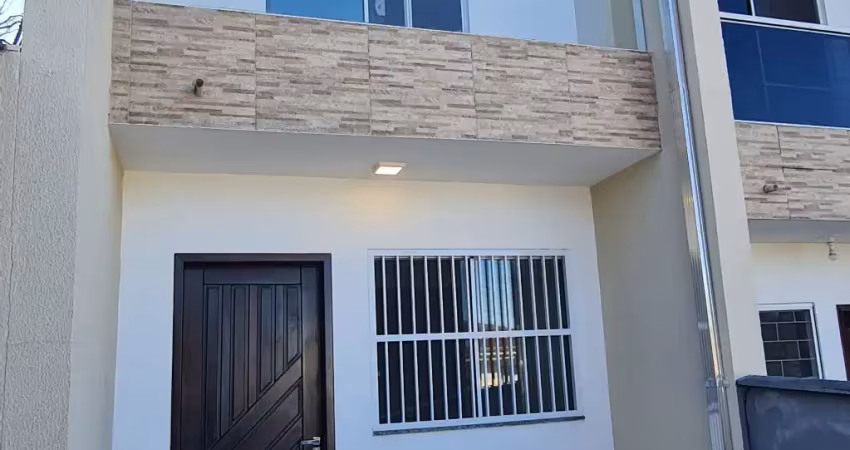 Sobrado com 02 dorm., móveis planejados e área de churrasqueira costa e silva