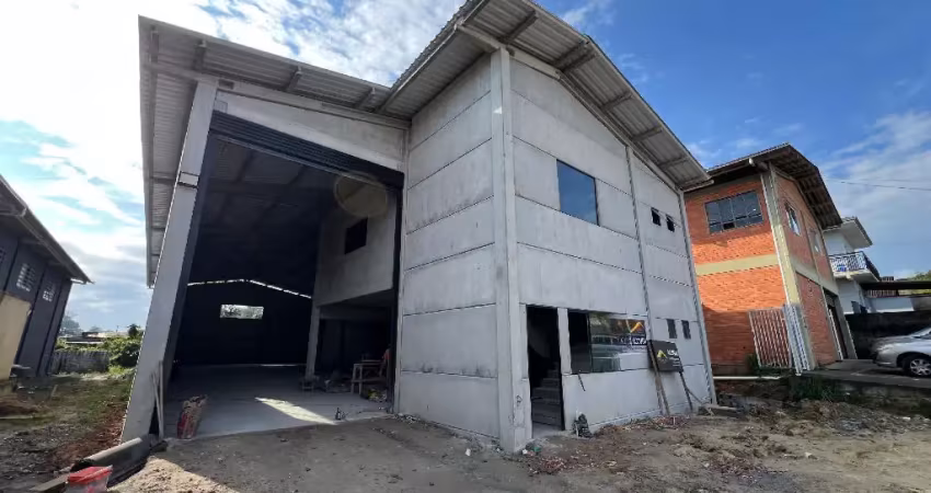 Barracão / Galpão / Depósito com 2 salas para alugar na Rua Guaporé, 305, São Marcos, Joinville