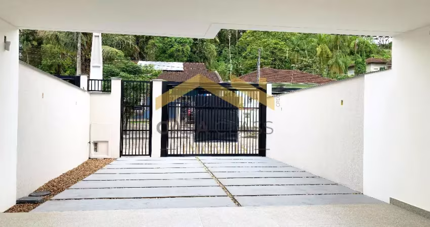 Sobrado geminado com 03 suítes no bairro saguaçu em joinville!