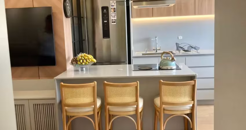Lindo apartamento alto padrão finamente mobiliado à venda na divida do glória e costa e silva