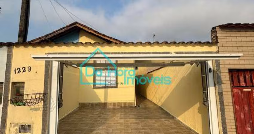 Casa com 2 quartos para alugar no Jussara, Mongaguá 