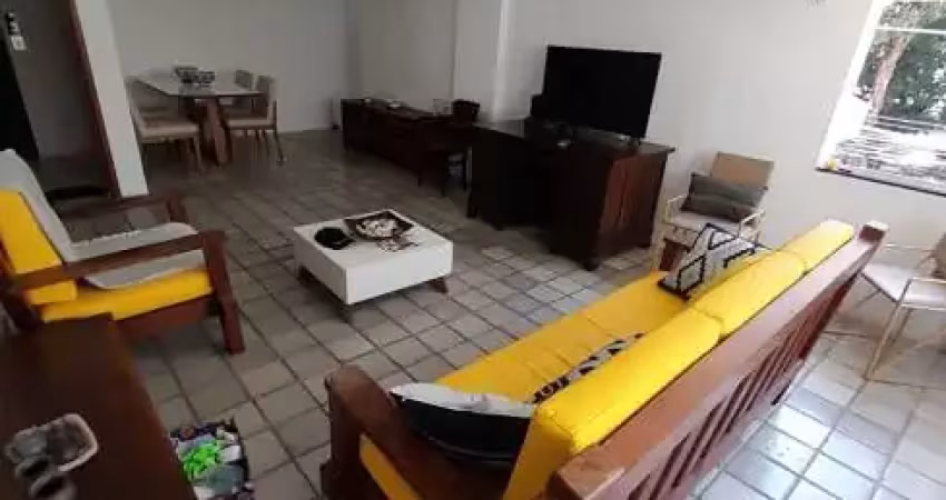 Apartamento  oportunidade Muito amplo