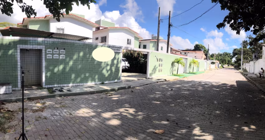 PRIVÊ MOBILIADO À VENDA EM MARIA FARINHA – A 200M DO MAR!  
