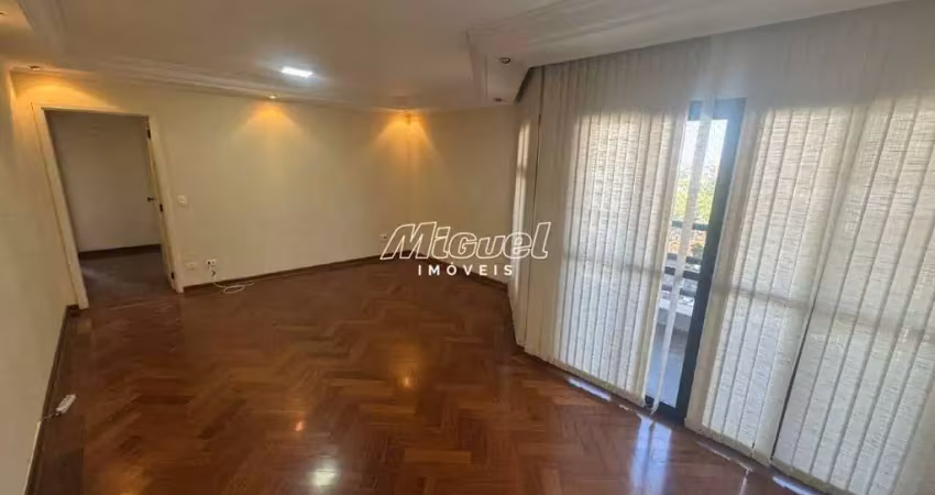 Apartamento 3 quartos no centro de piracicaba (117 m²) – 1 suíte, 3 banheiros, ar-condicionado e armário no quarto