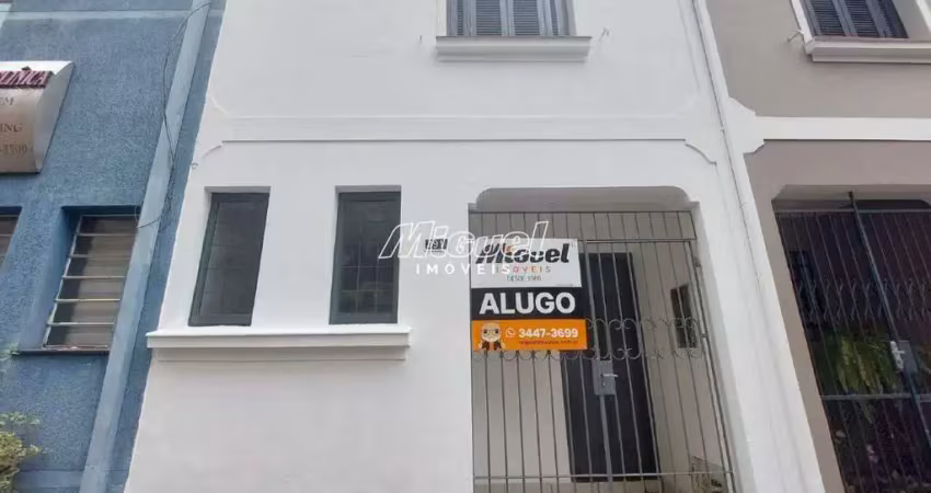 Casa com 2 quartos para alugar na Rua Benjamin Constant, Centro, Piracicaba