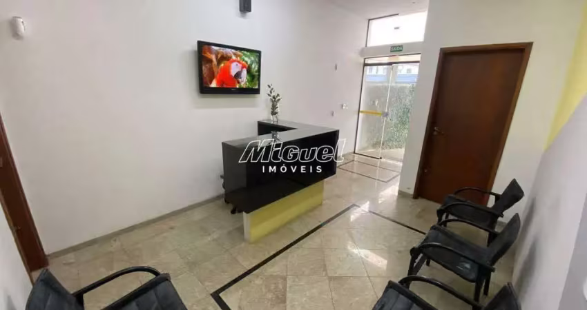 Casa comercial para alugar na Rua Boa Morte, Centro, Piracicaba