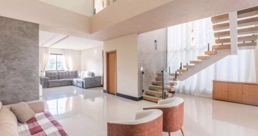 Sobrado à Venda 03 dormitórios 1.495.000,00 Residencial Veneza