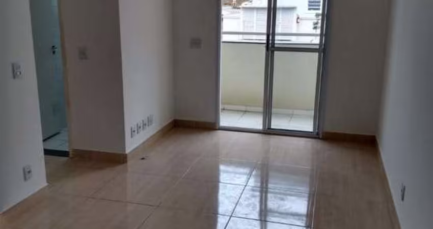Apartamento à Venda 02 dormitórios com sacada 225.000 Condomínio Vila Ceres
