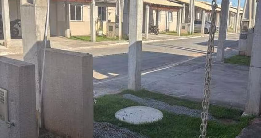 Casa em Condomínio à venda no Residencial Bella Vista, no bairro Jardim Layr, em Mogi das Cruzes, SP, com 2 dormitórios
