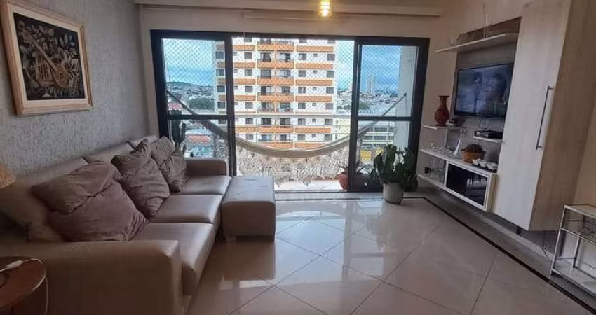 Apartamento à venda,  3 dormitórios sendo 1 suíte e 2 vagas cobertas, Edifício Barão de Cascais, Centro, Mogi das Cruzes, SP