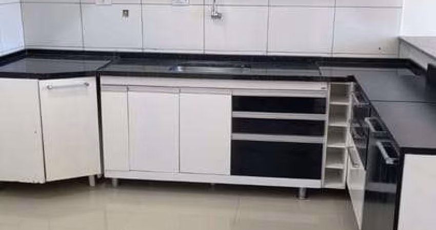 Casa para Alugar valor R$2.600 Vila São Paulo Mogi das cruzes  com,2 dormitórios, 1 sala e 3 vagas!!!