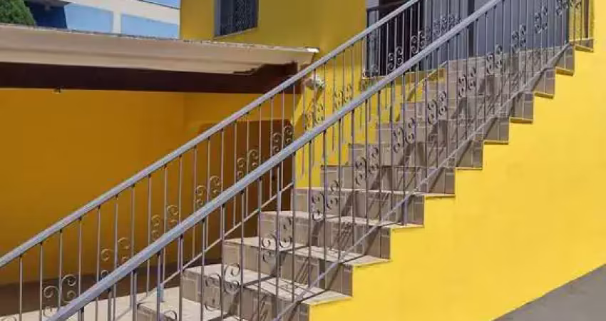 Casa sobrado à venda no bairro vila lavínia em mogi das cruzes, sp, com 3 dormitórios, sendo 1 suíte.