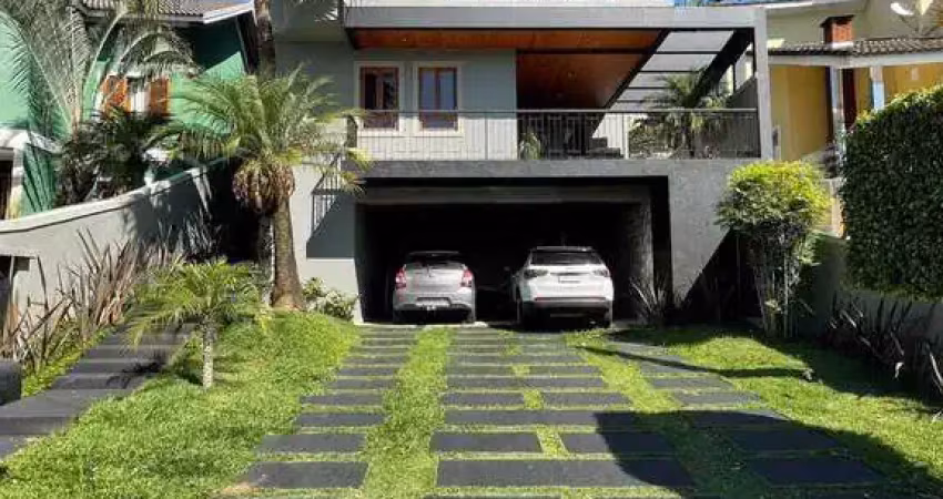 Arujá 5 - sobrado alto padrão com 3 suítes e piscina para venda  no condomínio arujá 5