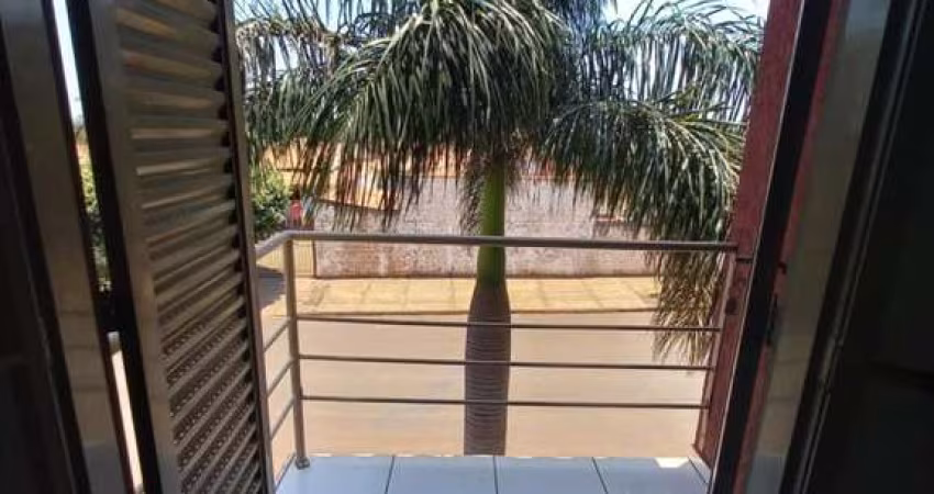 Sobrado para Venda em Panorama, Ginásio, 2 dormitórios, 1 banheiro, 1 vaga