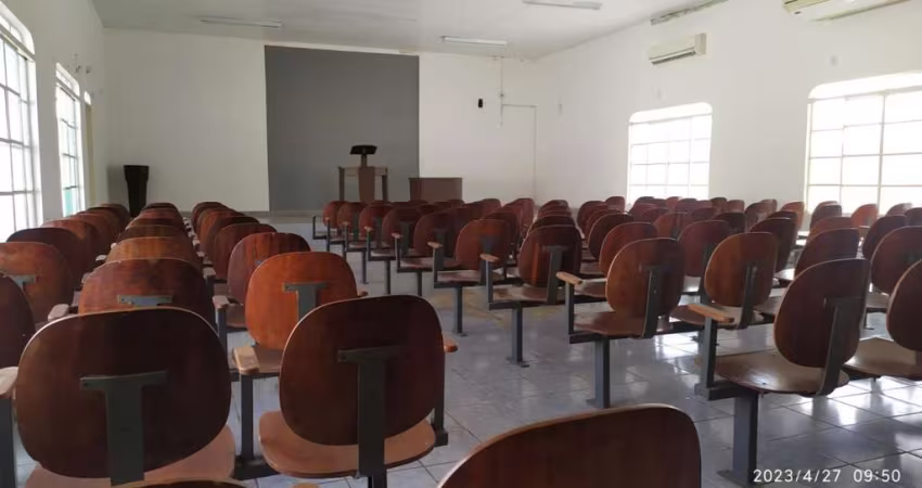 Ponto Comercial para Venda em Corumbá, Maria Leite, 1 dormitório, 2 banheiros, 5 vagas