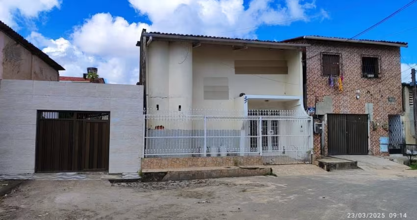 Imóvel Comercial para Venda em Fortaleza, Carlito Pamplona, 2 dormitórios, 2 banheiros