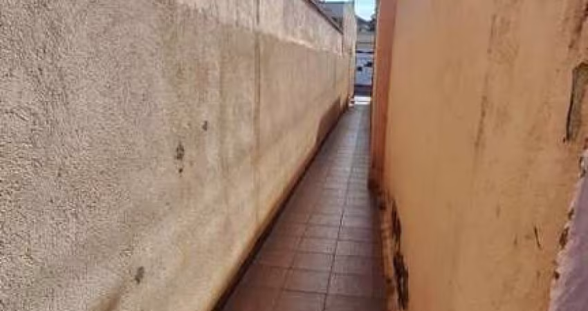 Casa para Locação em Ribeirão Preto, Vila Tibério, 2 dormitórios, 1 banheiro