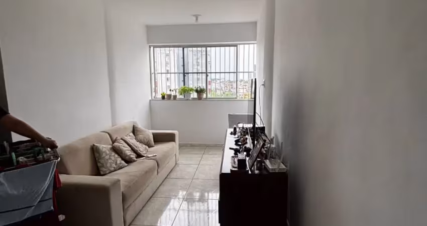 Apartamento 3/4 no condomínio bosque imperial – av. são rafael - armarios