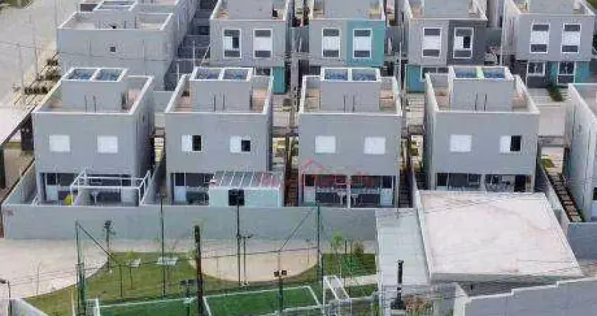 Sobrado em condomínio fechado em um amplo terreno, com lazer para a família  à venda por r$ 435.000 - residencial vila dos ipês - arujá/sp