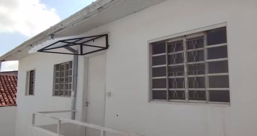 Casa para Locação em São José dos Campos, Jardim Bela Vista, 3 dormitórios, 1 banheiro