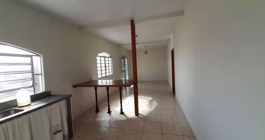Casa para Locação em São José dos Campos, Jardim Bela Vista, 3 dormitórios, 2 banheiros