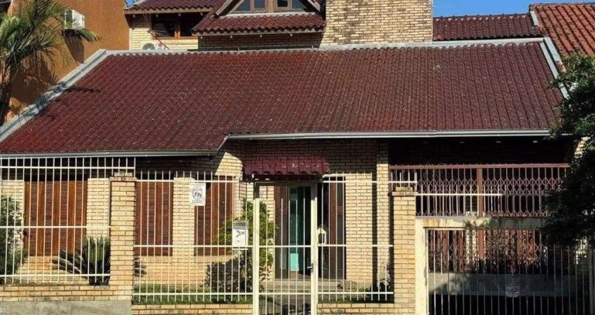 Casa com 4 dormitórios no bairro nonoai