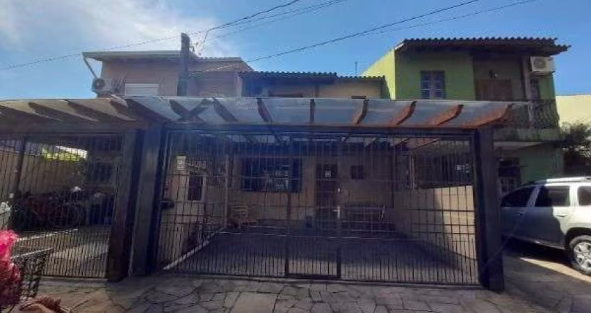 Casa em Porto Alegre, no bairro Hípica, com 3 dormitório(s), à venda.