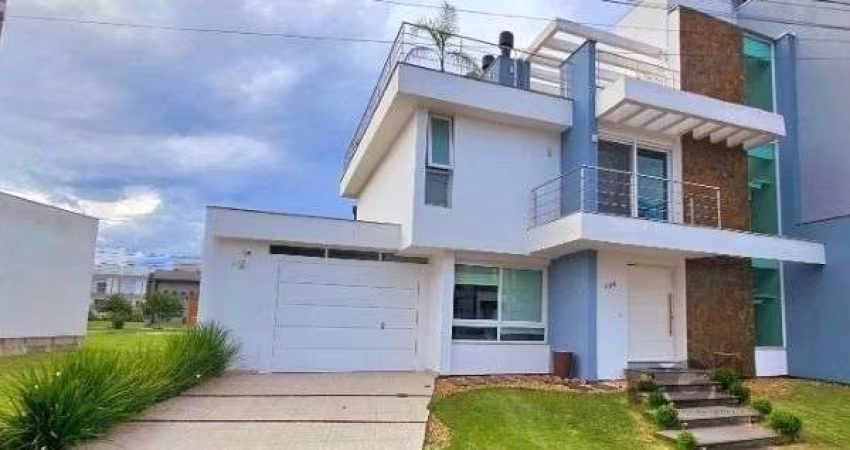 Casa em Porto Alegre, no bairro Hípica, com 3 dormitório(s), e 3 banheiros, à ve