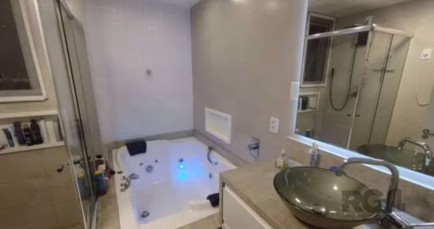 Apartamento para Venda- 3 quartos, 2 banheiros, sacada, banheira com hidro- Cent