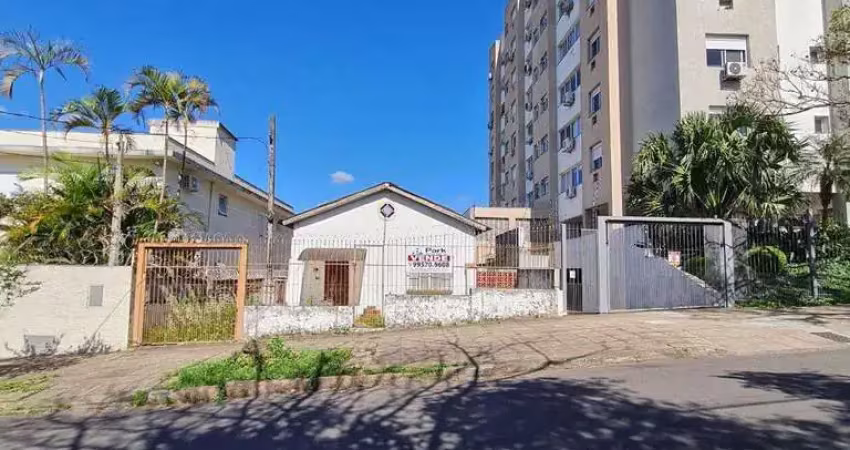 Terreno à venda na Rua Veríssimo Rosa - Até 499/500, 345, Partenon, Porto Alegre