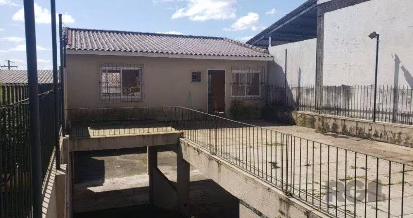 Casa 2 dormitórios à venda Glória Porto Alegre/RS