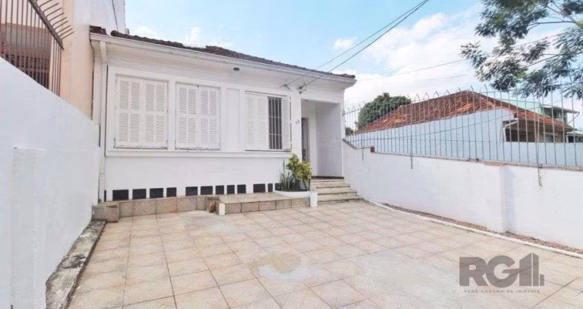 Casa 3 dormitórios à venda Teresópolis Porto Alegre/RS