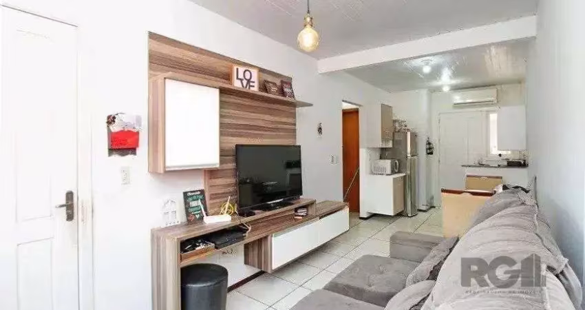 Excelente casa de 45m² com 1 dormitório e 1 vaga no bairro hípica.