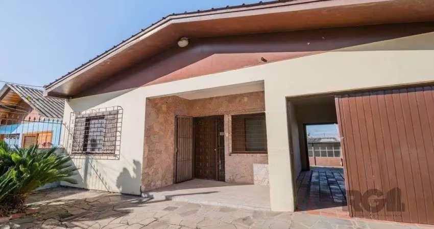 Casa de 159m² - 2 dormitórios, 3 vagas no bairro rubem berta