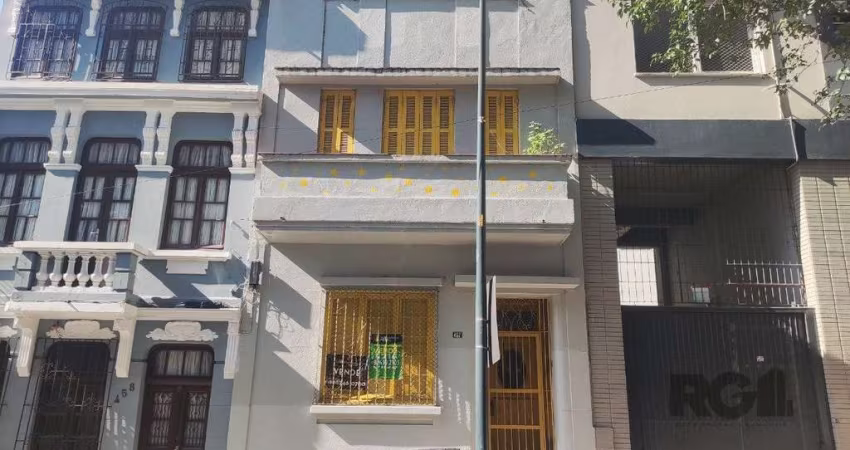 Casa 3 dormitórios à venda Centro Histórico Porto Alegre/RS