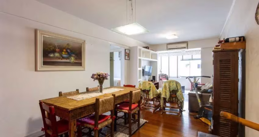 Apartamento com  73m², 2 dormitórios,  área de serviço separada, living 2 ambien