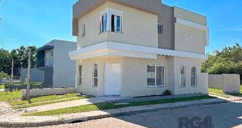 Casa Condominio em Porto Alegre, no bairro Campo Novo, com 3 dormitório(s), e 3
