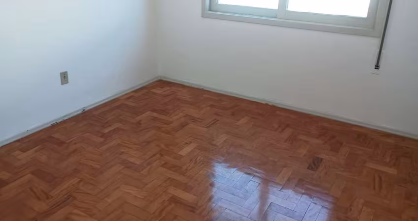 Apartamento junto ao Hospital de Clínicas 2 dormit, elevador e vaga
