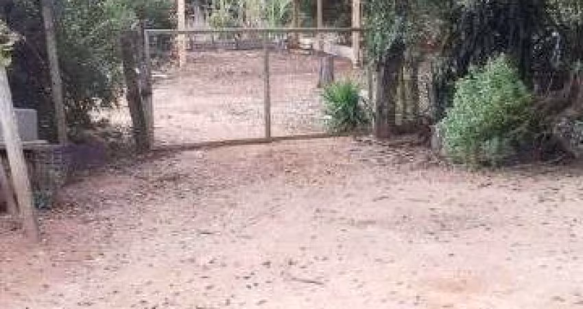 Area em Porto Alegre, no bairro Restinga, à venda.